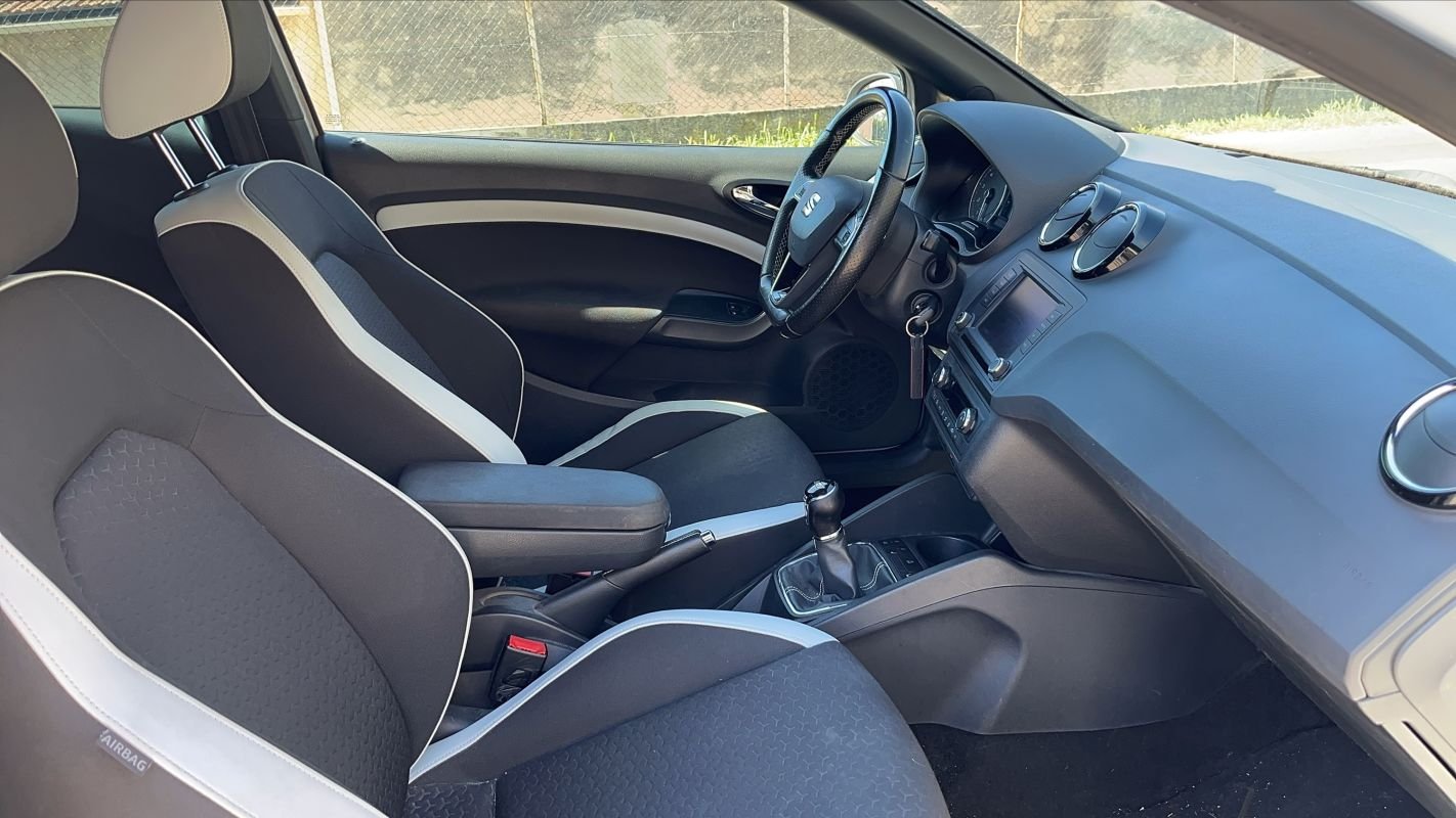 Seat Ibiza - Photo 26