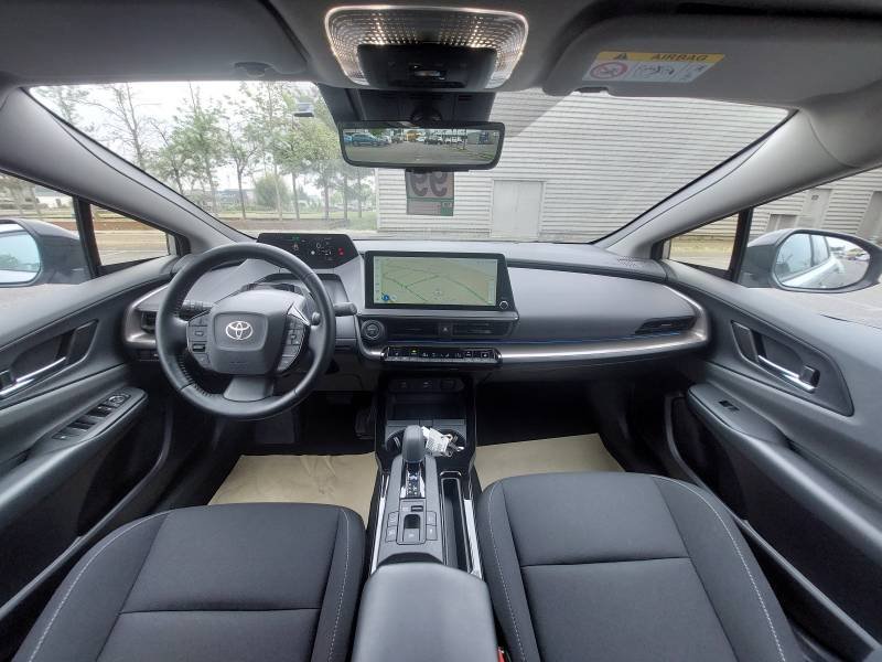 Toyota Prius - Photo 12