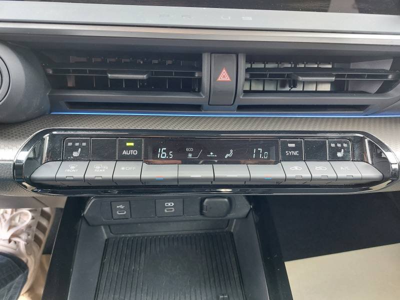 Toyota Prius - Photo 17