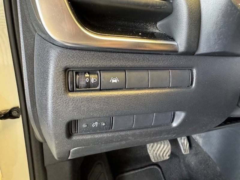 Nissan Qashqai - Photo 24