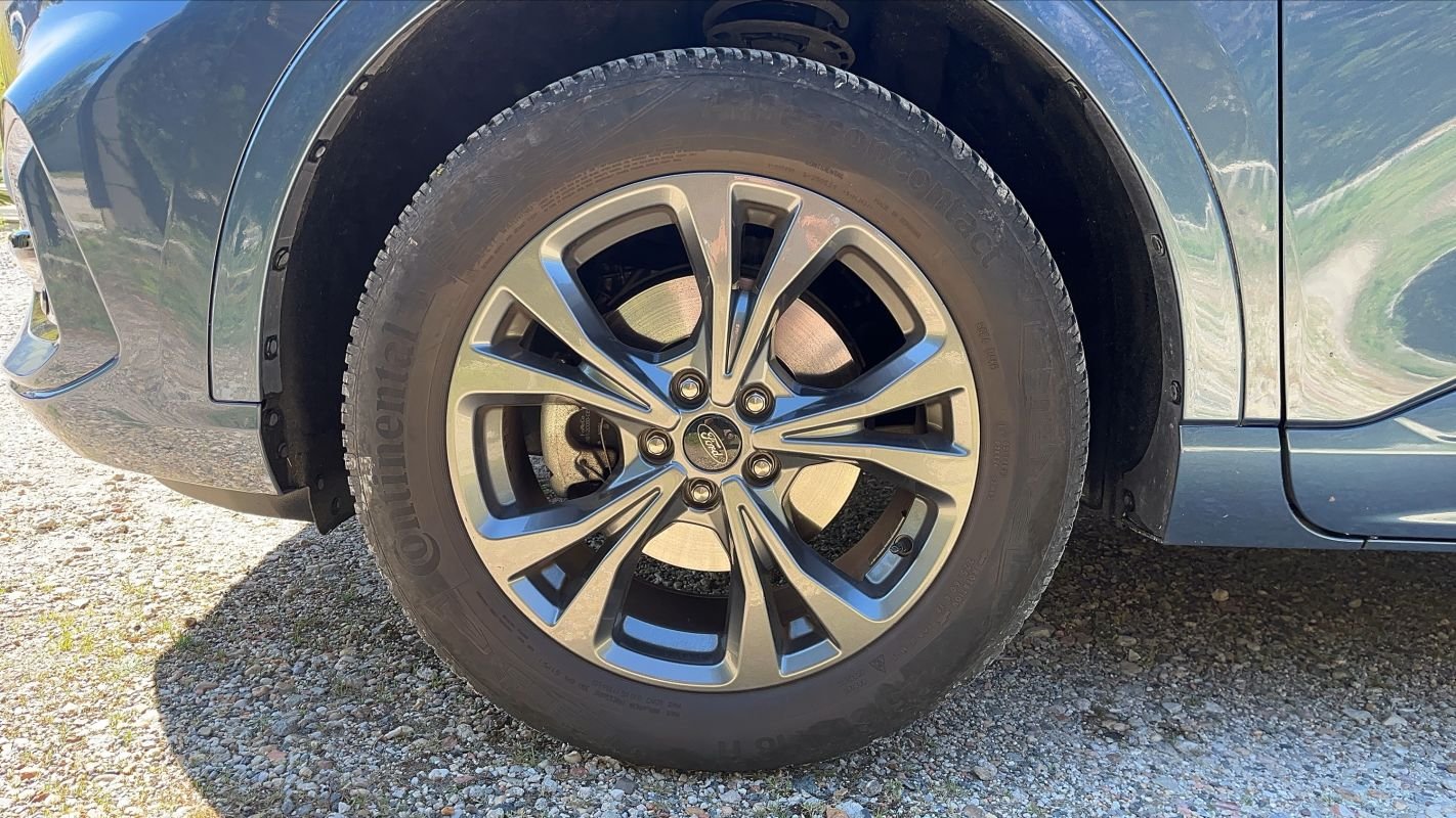 Ford Kuga - Photo 18