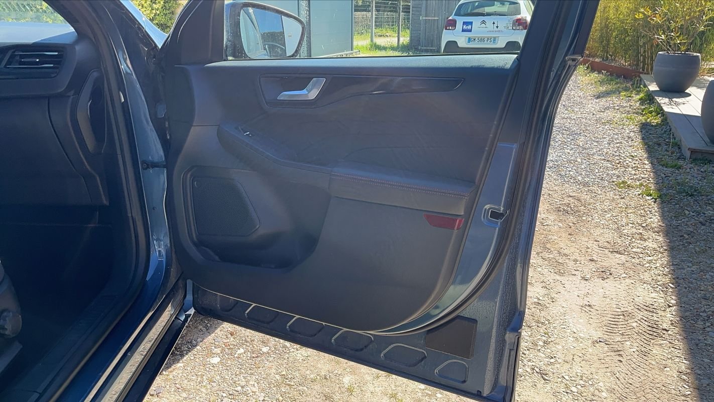 Ford Kuga - Photo 22