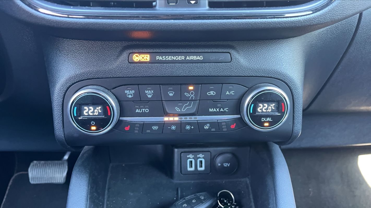 Ford Kuga - Photo 24