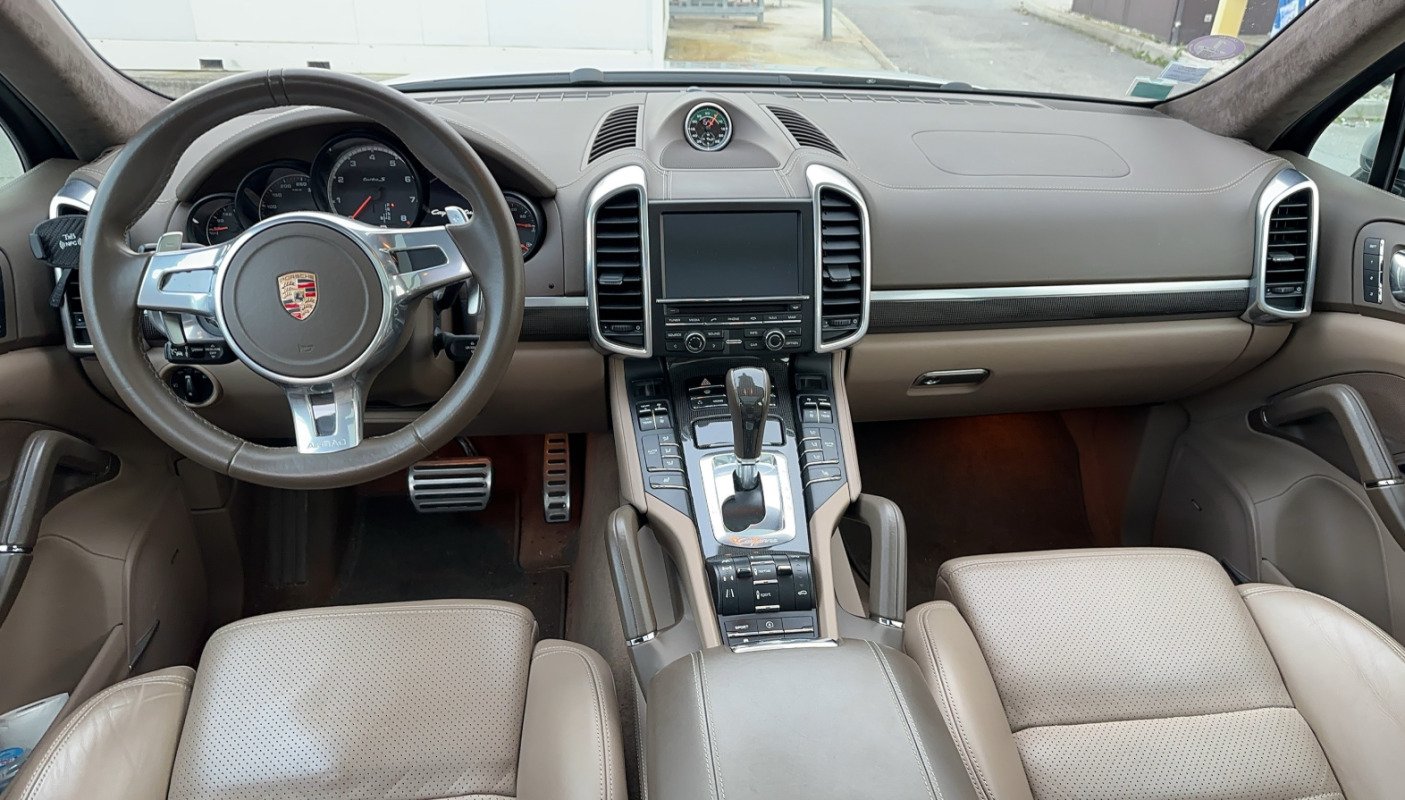 Porsche Cayenne - Photo 11