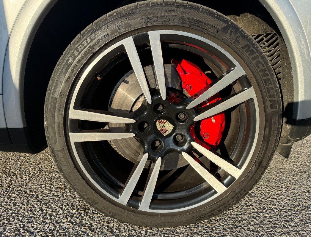 Porsche Cayenne - Photo 17