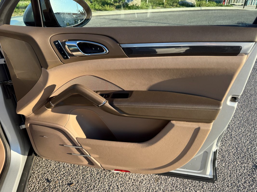 Porsche Cayenne - Photo 23