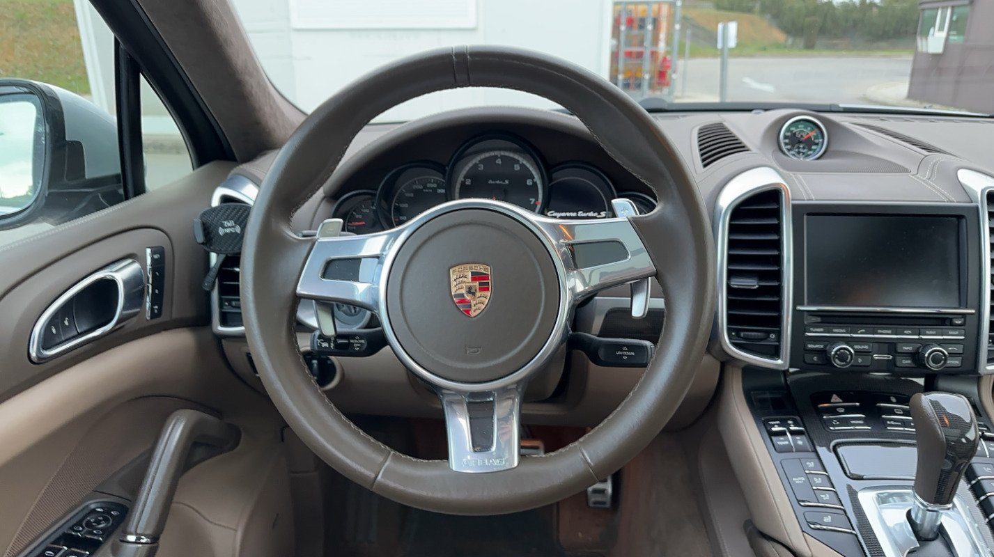 Porsche Cayenne - Photo 24