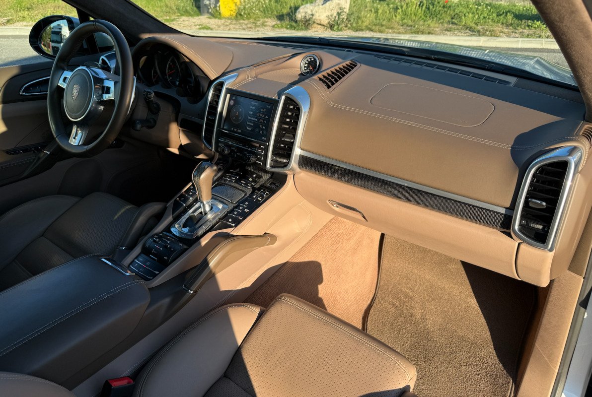 Porsche Cayenne - Photo 10
