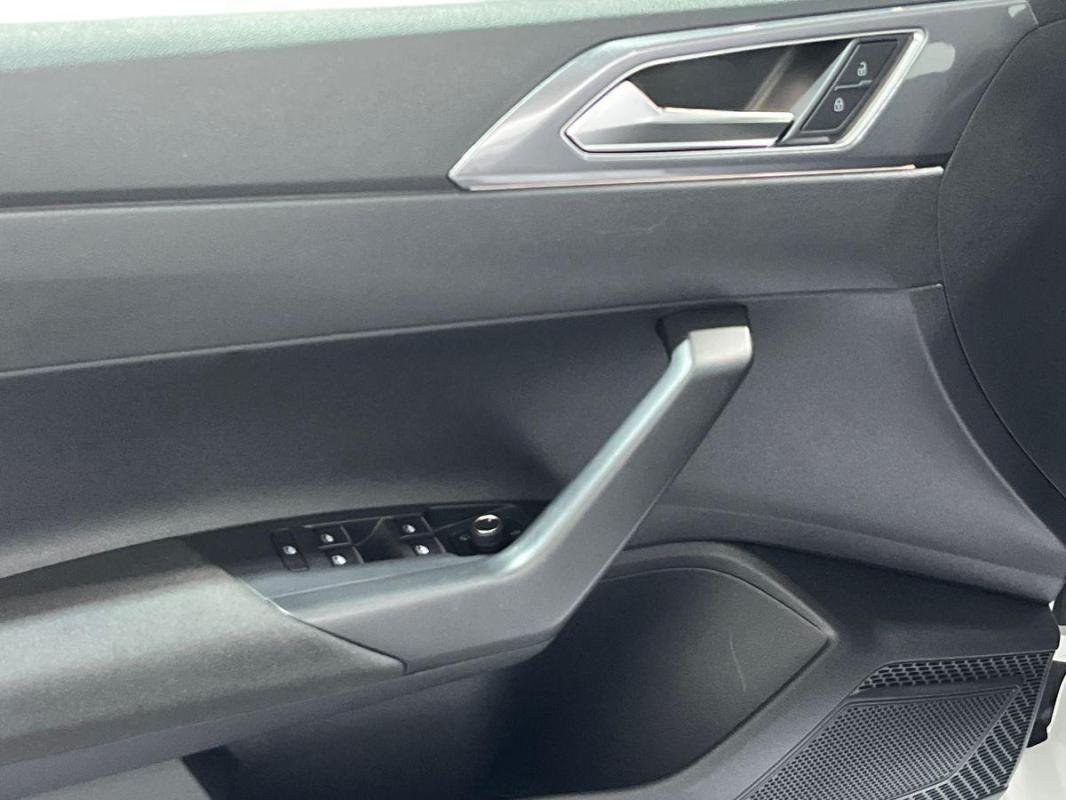 Volkswagen Polo - Photo 15
