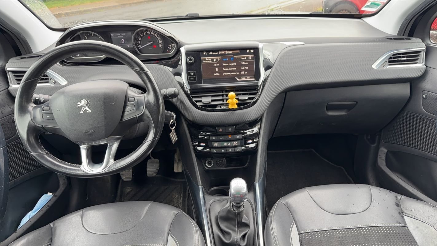 Peugeot 2008 - Photo 11