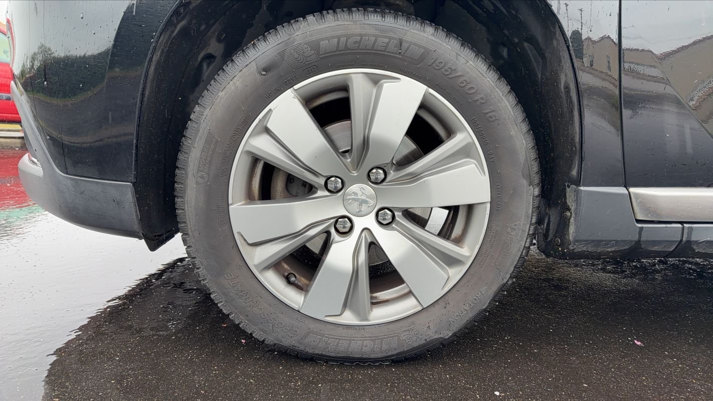 Peugeot 2008 - Photo 18