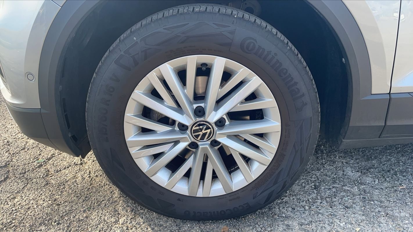Volkswagen T-Roc - Photo 18