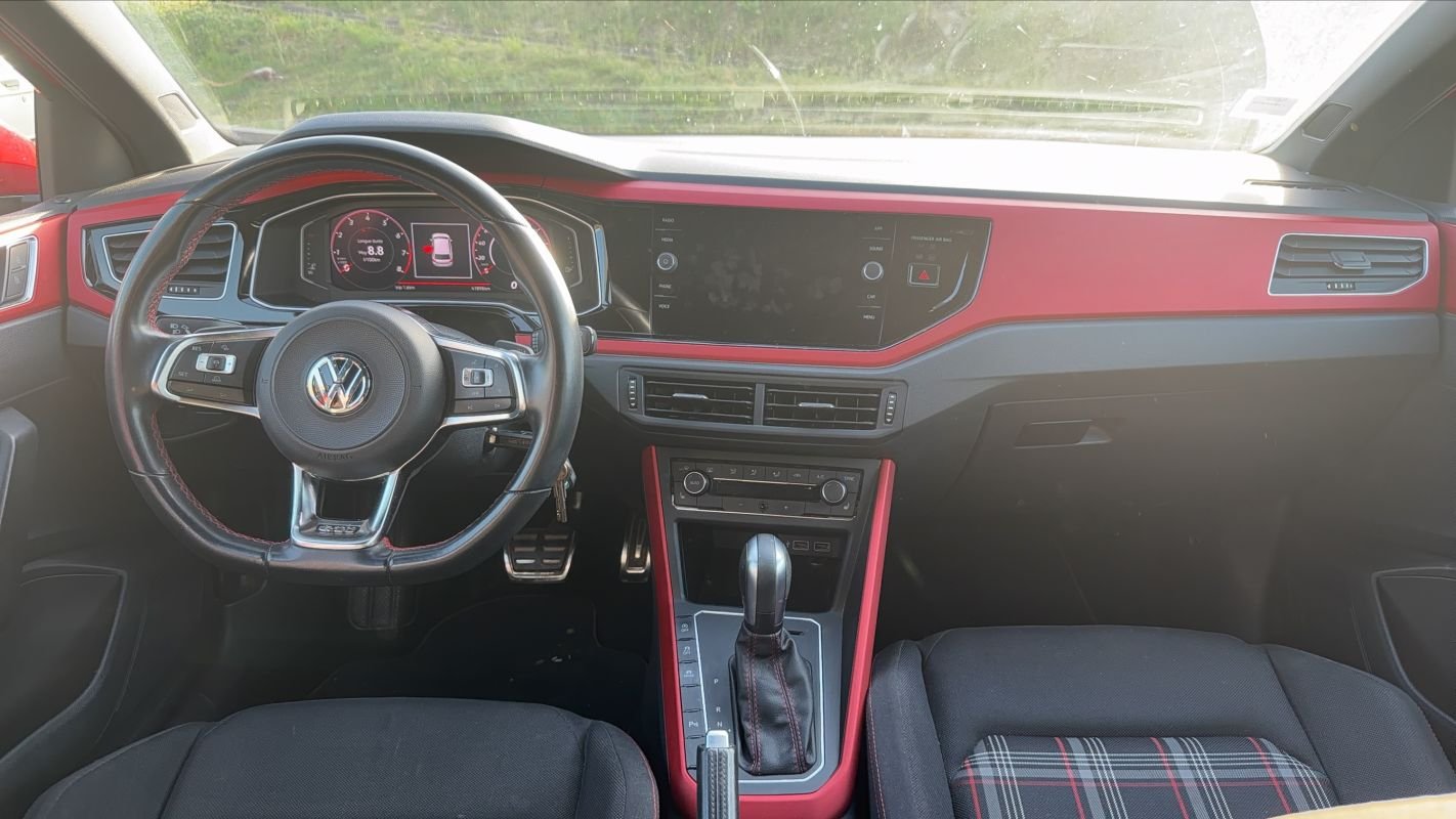 Volkswagen Polo - Photo 11