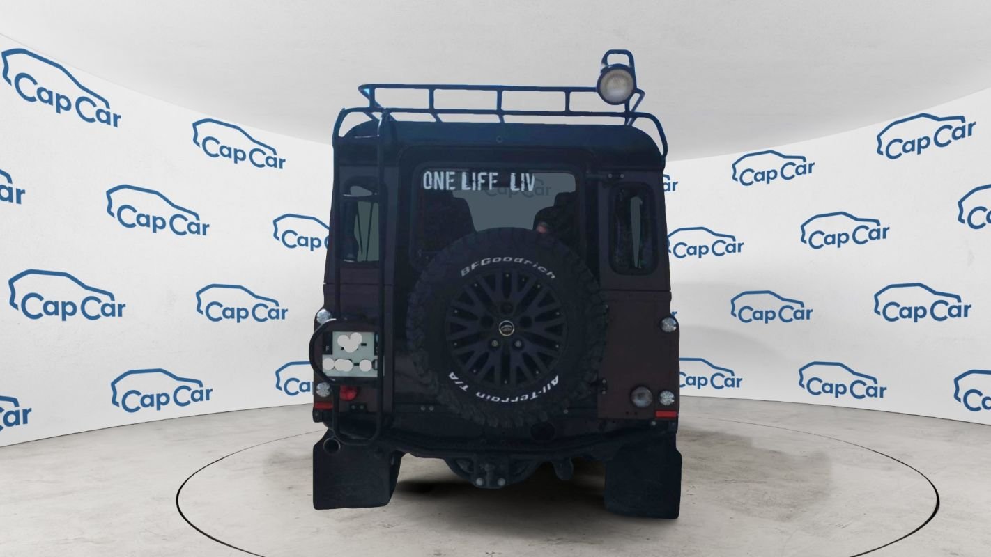 Land Rover Defender - Photo 3