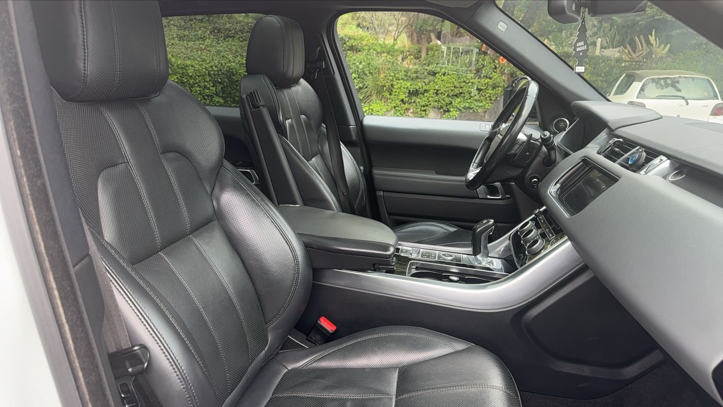 Land Rover Range Rover Sport - Photo 26
