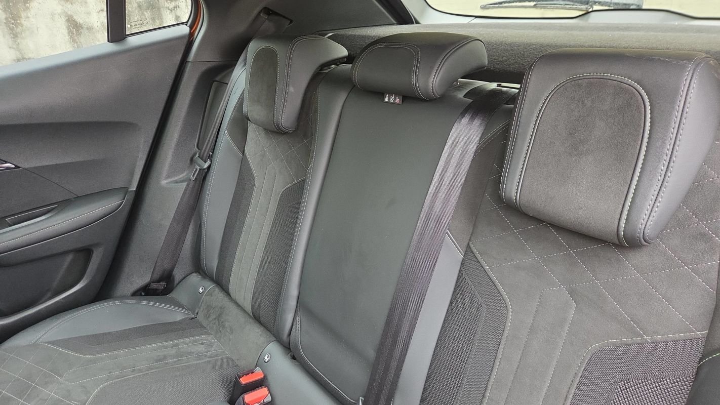 Peugeot 2008 - Photo 9