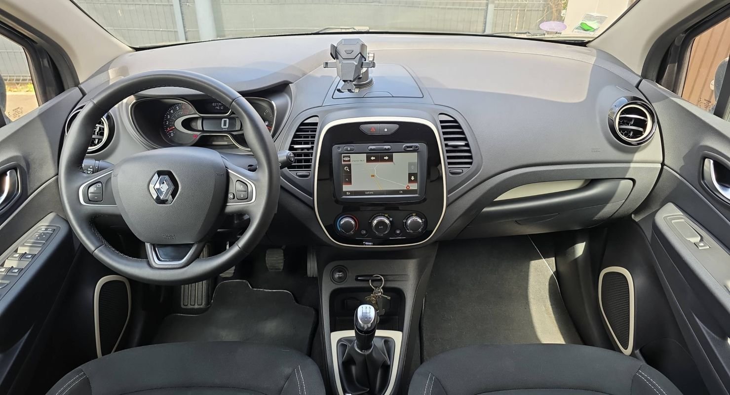 Renault Captur - Photo 11