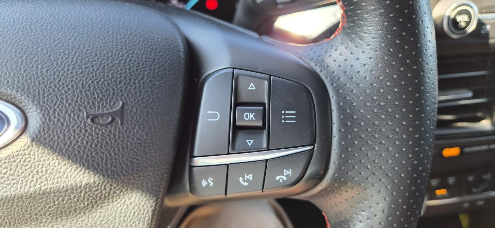 Ford Focus - Photo 14
