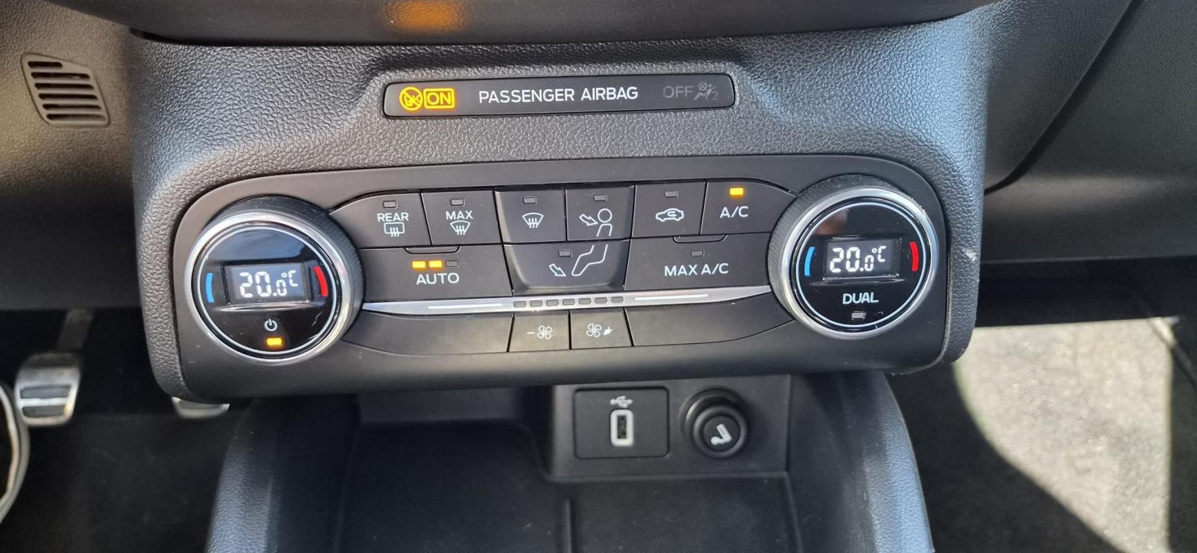 Ford Focus - Photo 16