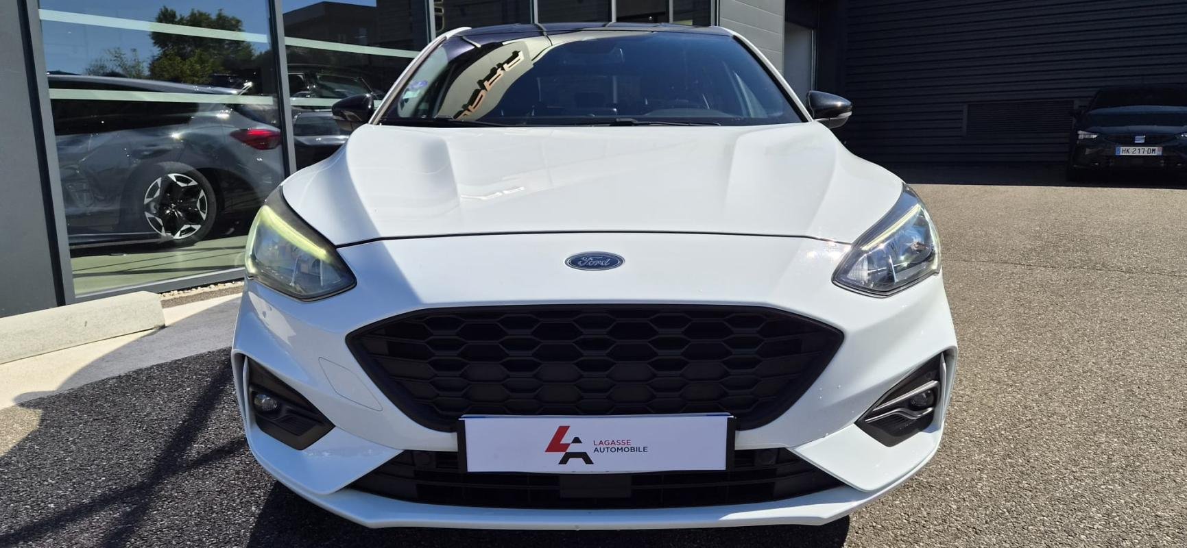 Ford Focus - Photo 6
