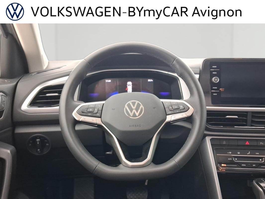 Volkswagen T-Roc - Photo 11