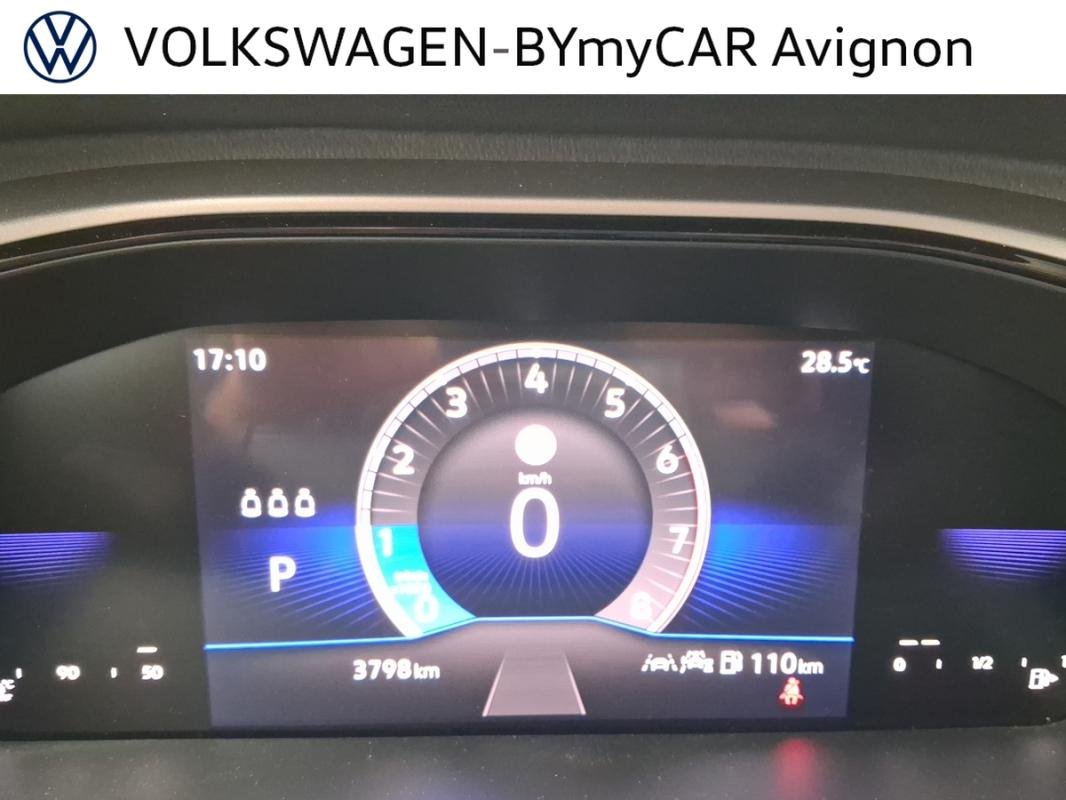 Volkswagen T-Roc - Photo 12
