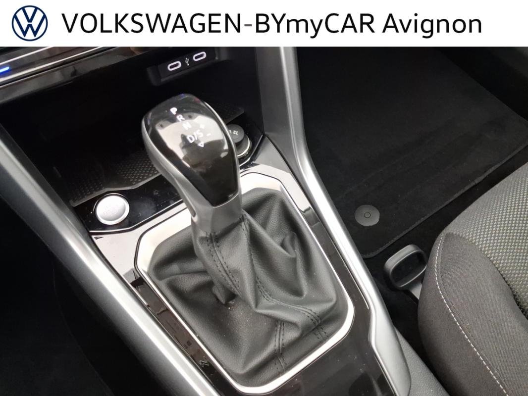 Volkswagen T-Roc - Photo 15