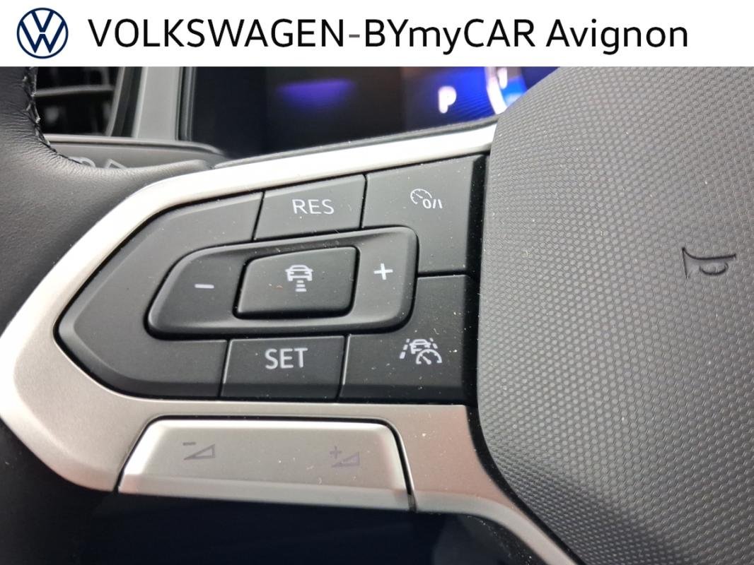 Volkswagen T-Roc - Photo 32