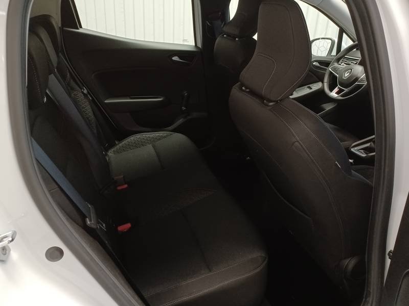 Renault Clio - Photo 24