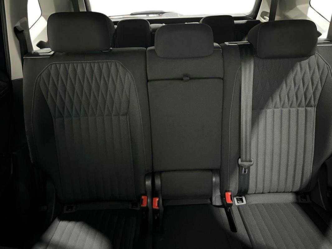 Volkswagen Tiguan Allspace - Photo 22