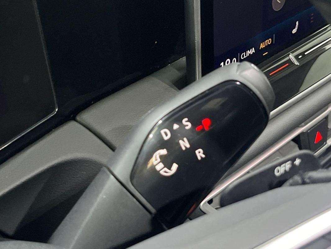 Volkswagen Tiguan - Photo 11