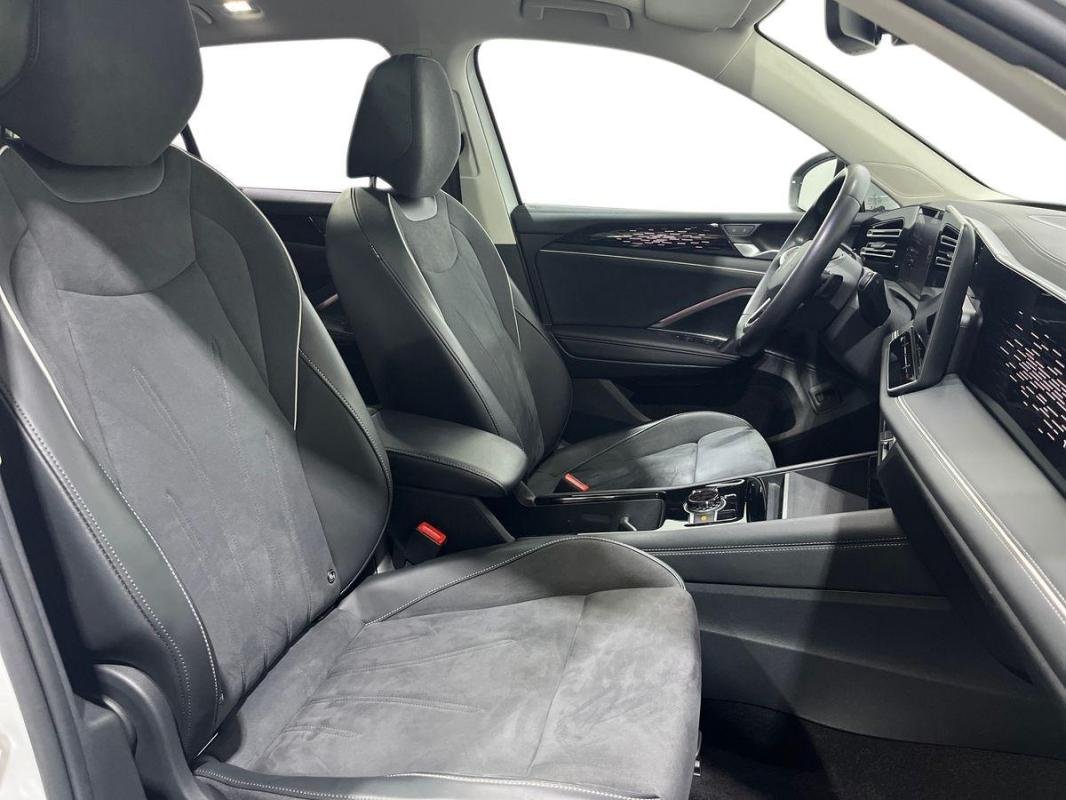 Volkswagen Tiguan - Photo 13