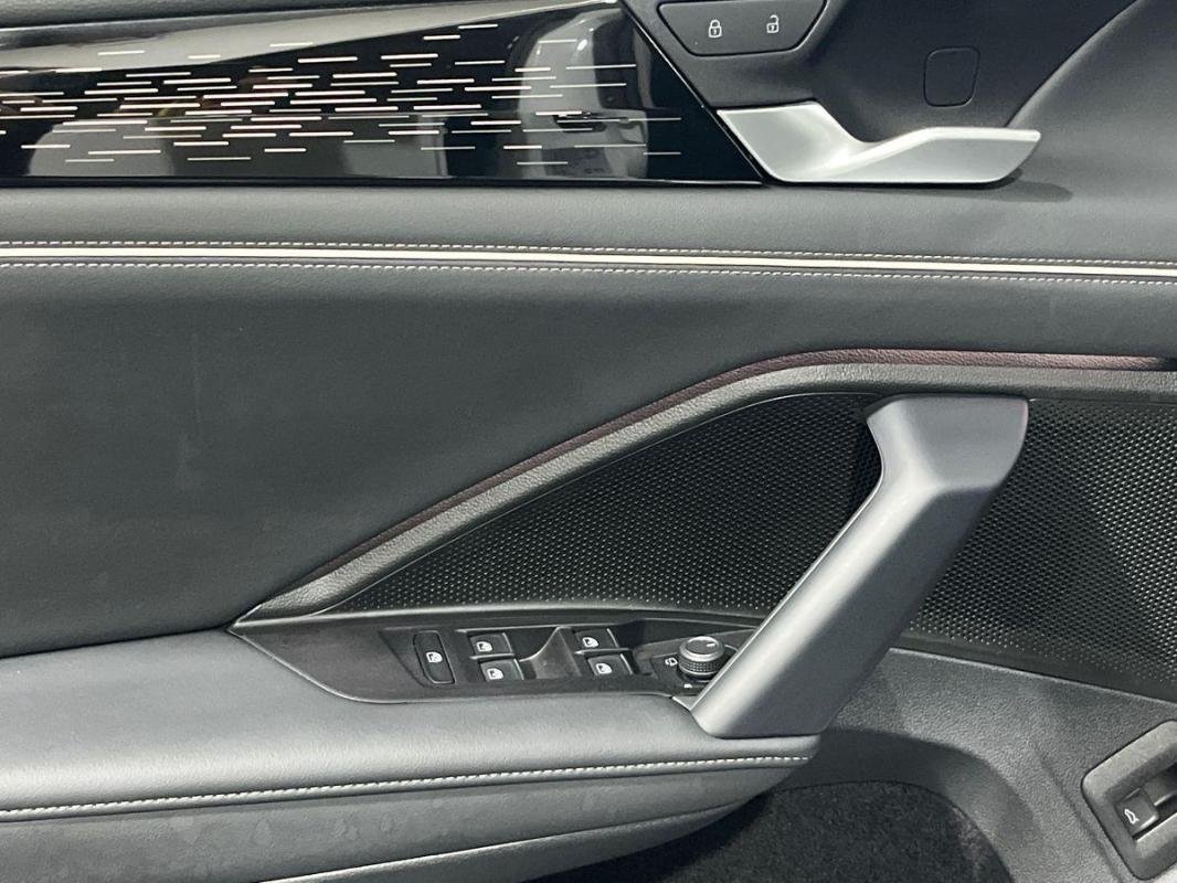 Volkswagen Tiguan - Photo 15