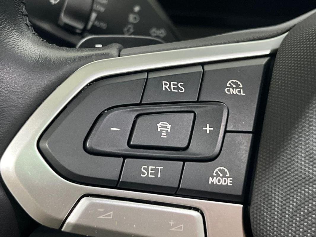 Volkswagen Tiguan - Photo 21