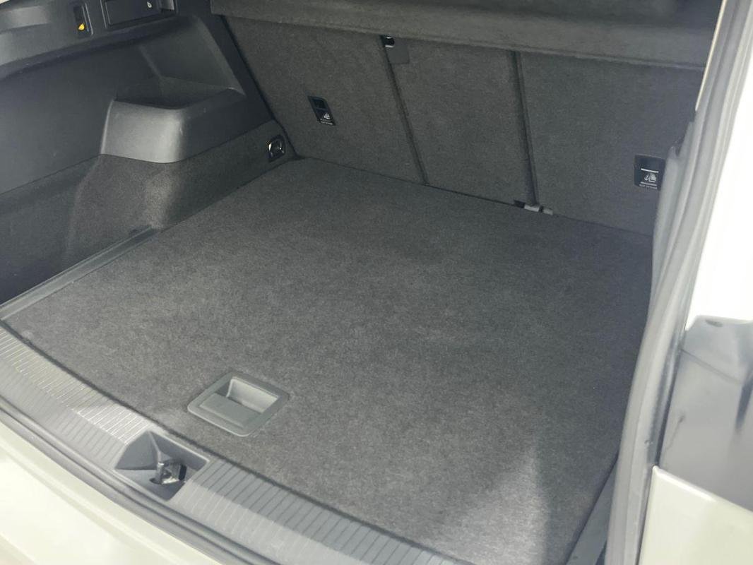 Volkswagen Tiguan - Photo 32