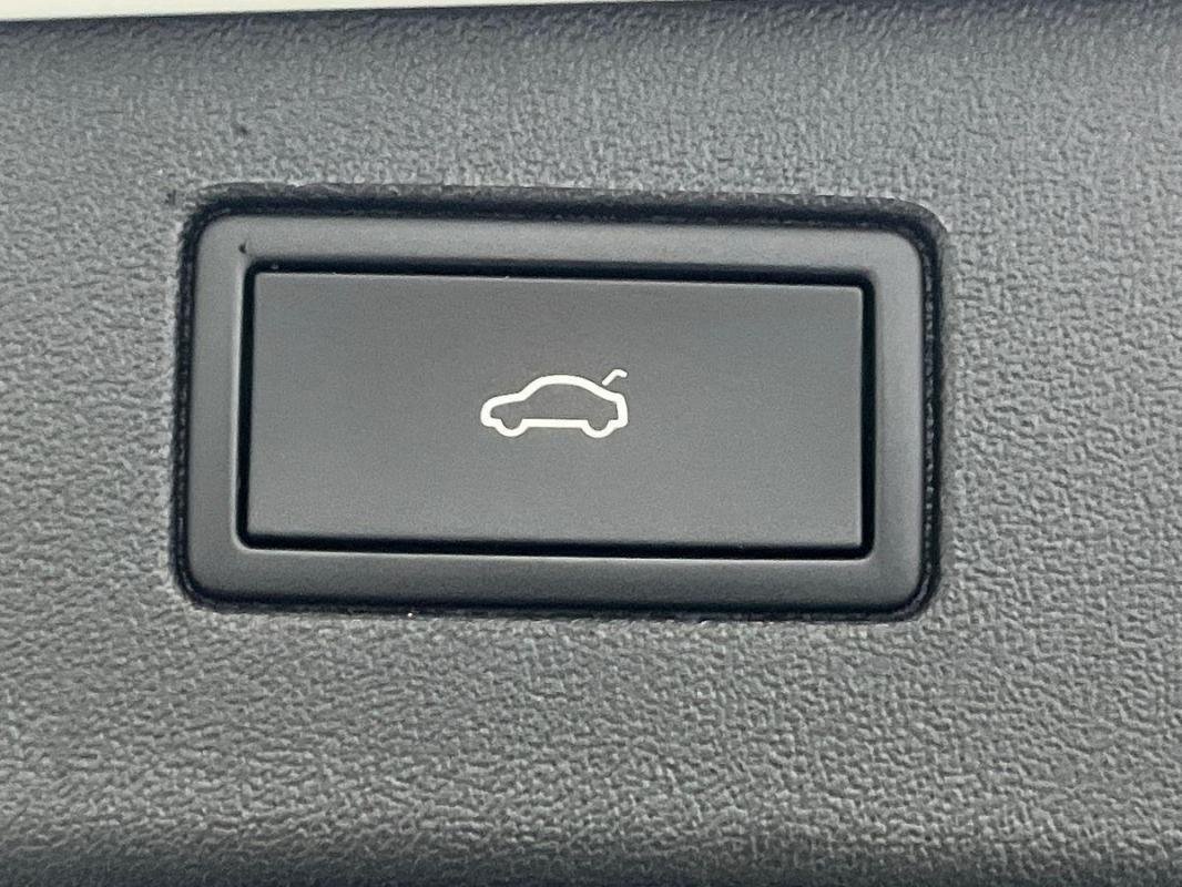 Volkswagen Tiguan - Photo 35
