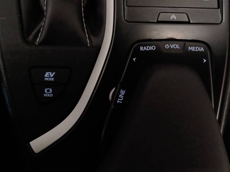 Lexus UX - Photo 32