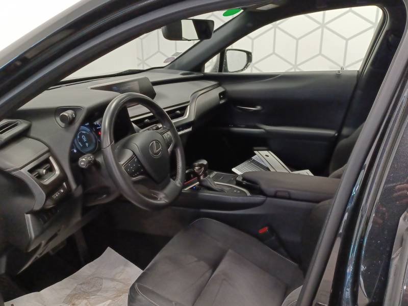 Lexus UX - Photo 10