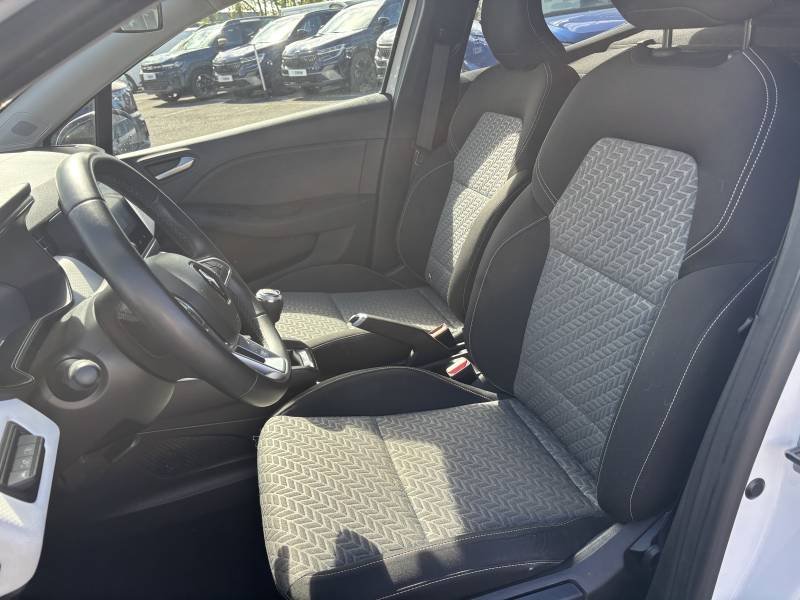 Renault Clio - Photo 25
