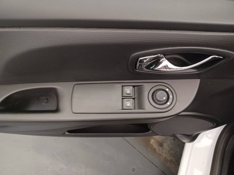 Renault Clio - Photo 30