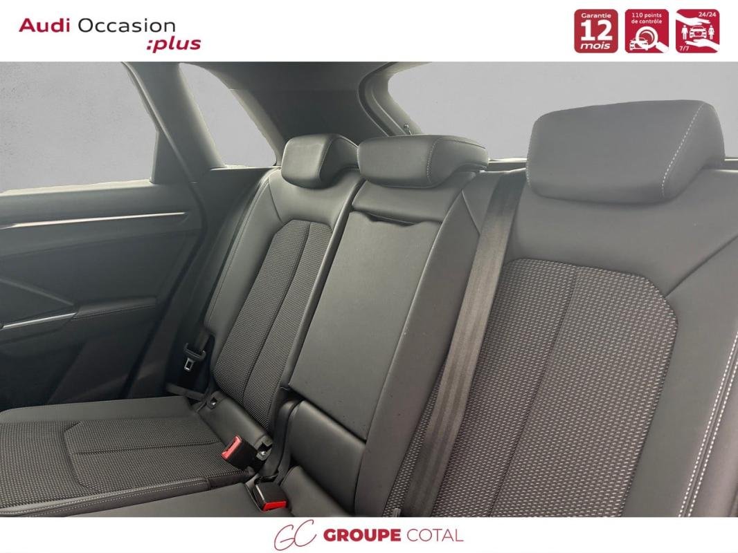 Audi Q3 - Photo 12