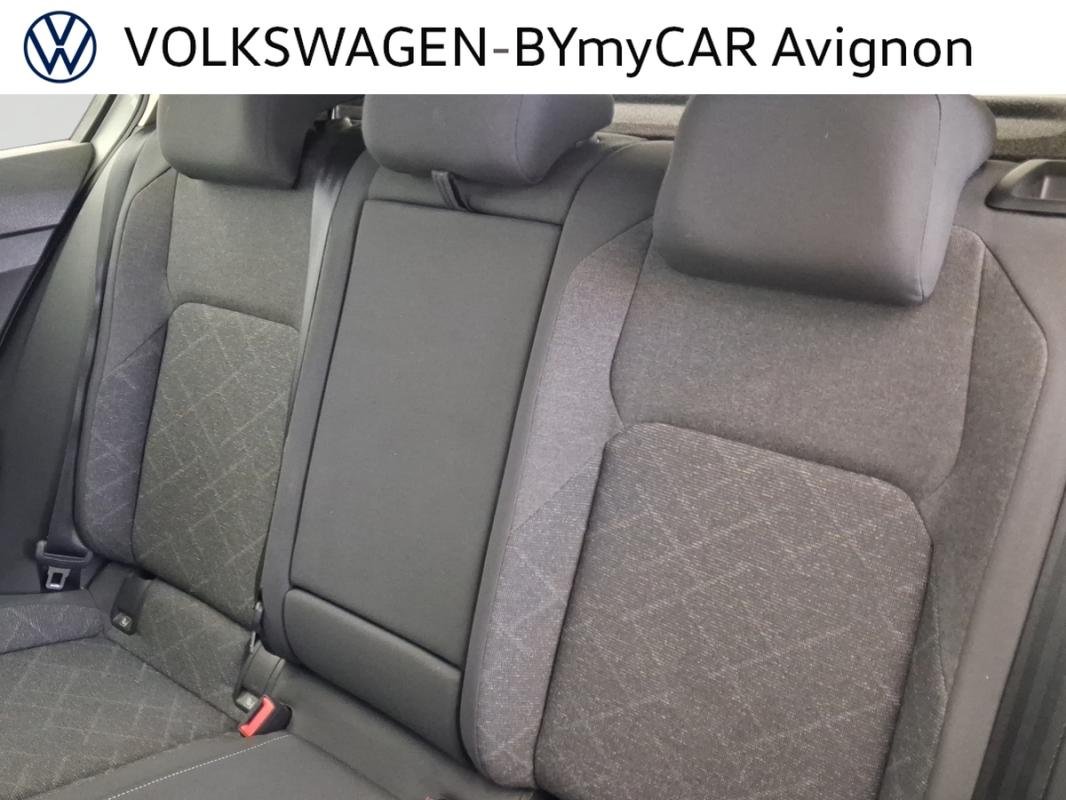 Volkswagen Golf - Photo 24