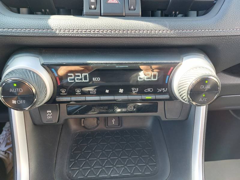 Toyota RAV4 - Photo 19
