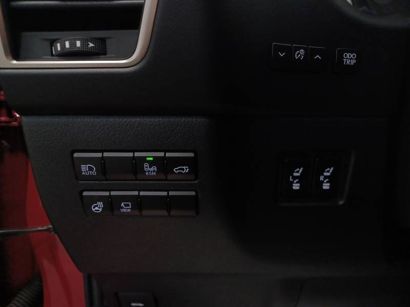 Lexus NX - Photo 23