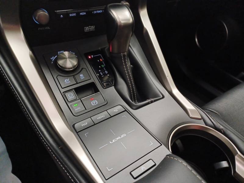 Lexus NX - Photo 25
