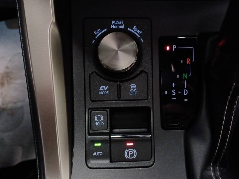 Lexus NX - Photo 27