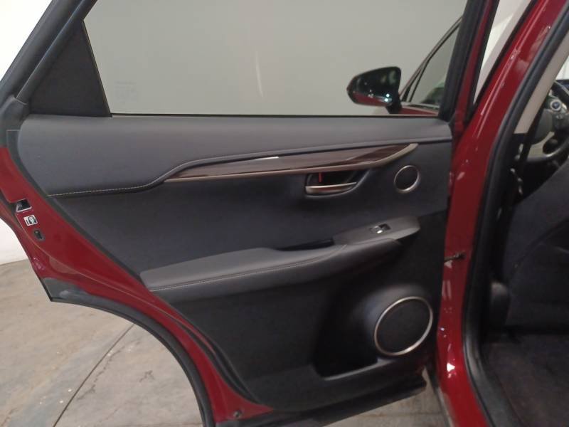 Lexus NX - Photo 35