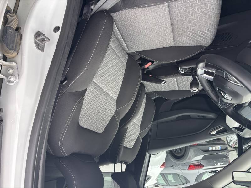 Renault Clio - Photo 24