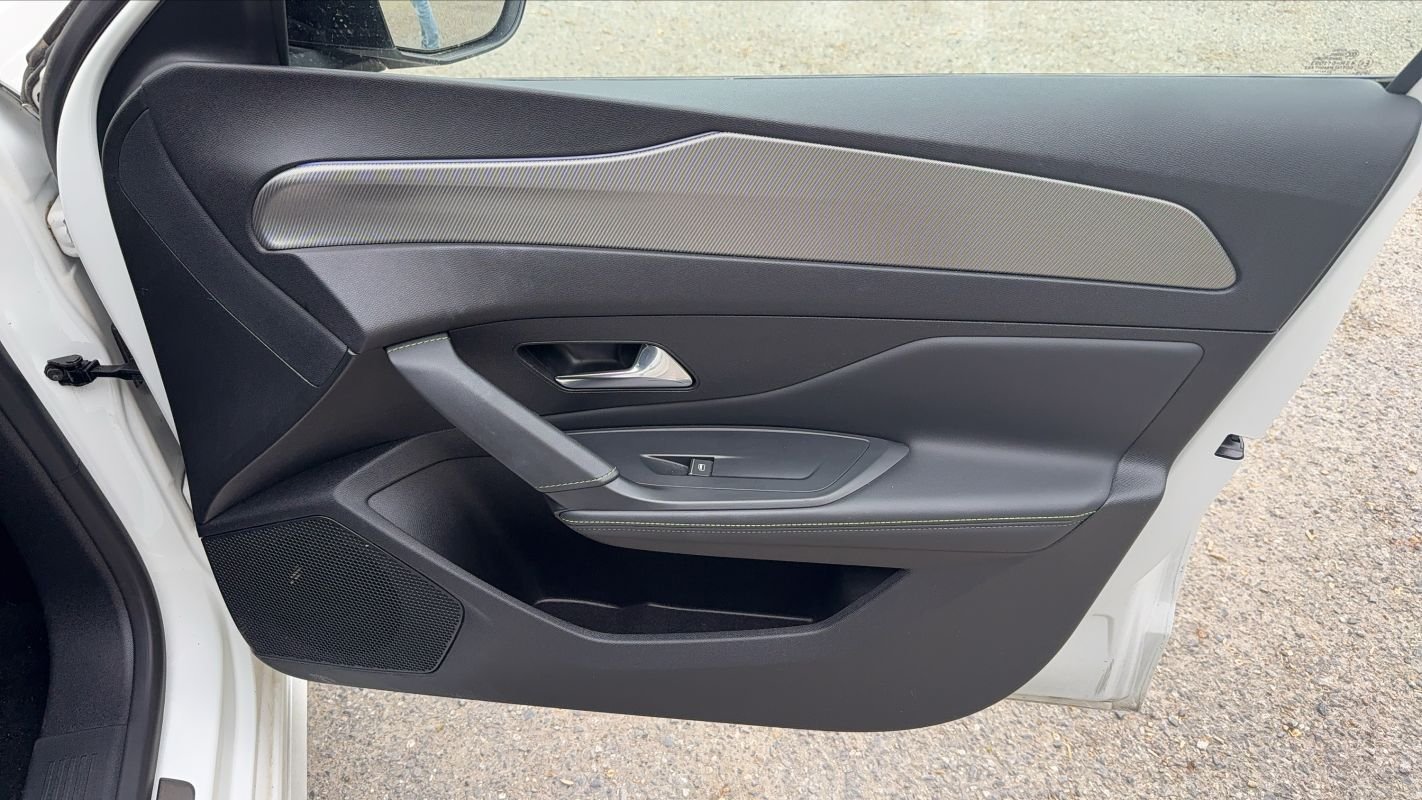 Peugeot 308 SW - Photo 22