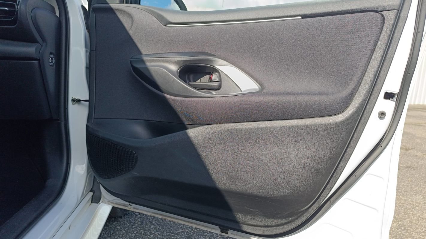 Toyota Yaris - Photo 22